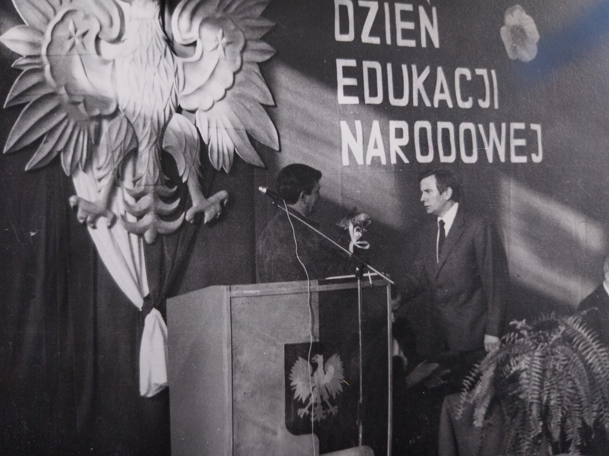 1987,12.jpg