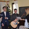 Przekażmy sobie znak pokoju - - uczniowie PCKZiU w Domu Seniora